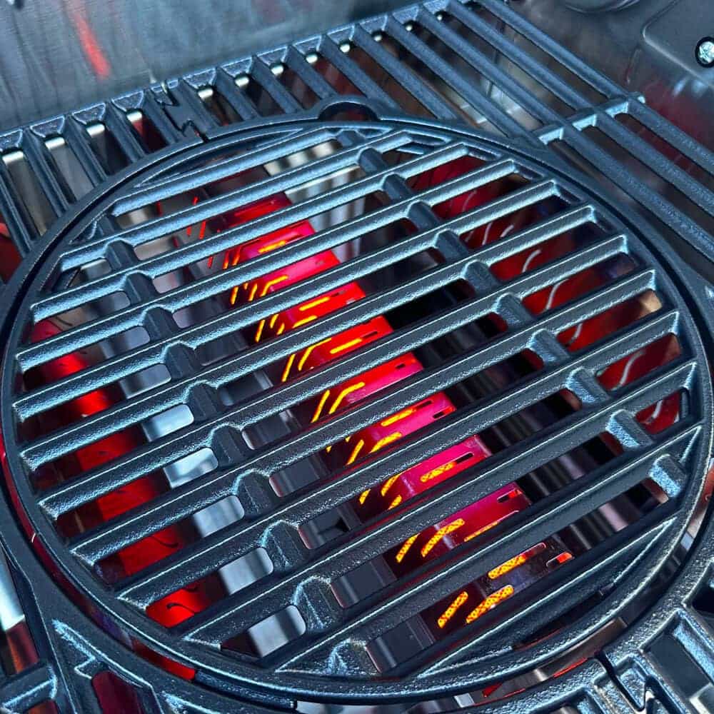 Monument Grills Denali 605Pro Stainless Smart Propane Gas Grill